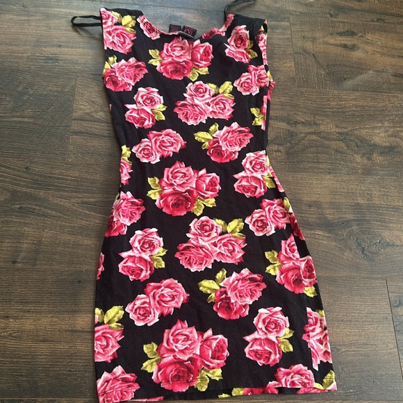 Material girl xs rose dress - Picture 5 of 5
